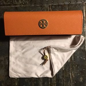 Tory Burch Glasses Case With Pouch
